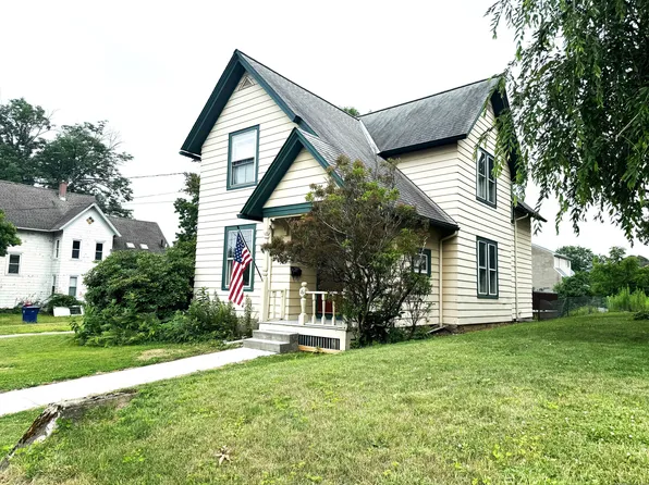 16 Carey Street, Windham, CT 06226