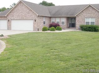 1001 Torrington Ln, Freeburg, IL 62243