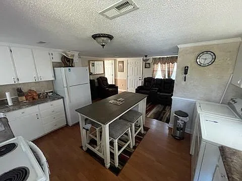 10420 State Highway 41 E — Photo 5