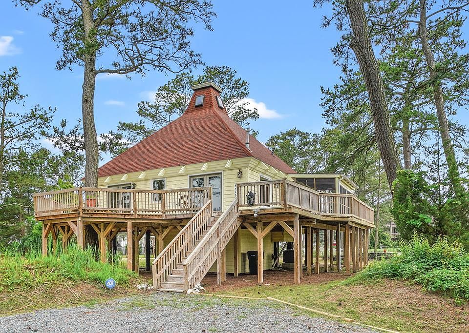 1st image of 5376 Pearl Dr