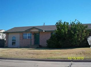 1022 SW 42nd St, Lawton, OK 73505