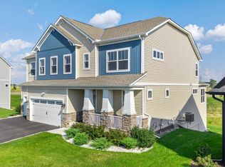 1961 Dahlia Dr, Shakopee, MN 55379