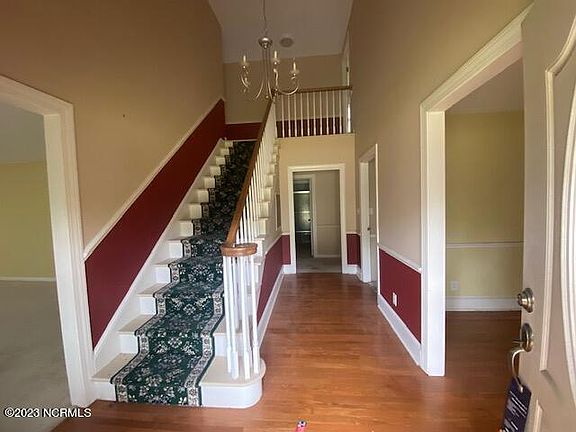 2nd image of 746 Fairlane Drive