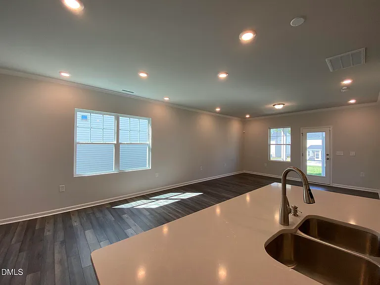 1149 Matterhorn Dr — Photo 11