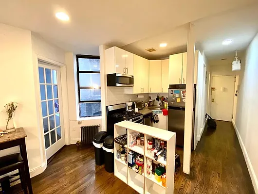 Rented by Douglas Elliman | media 4