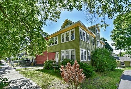 1st image of 544 Pleasant St #2