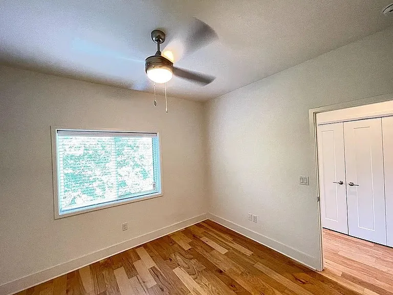 2101 Montopolis Dr #20 — Photo 17