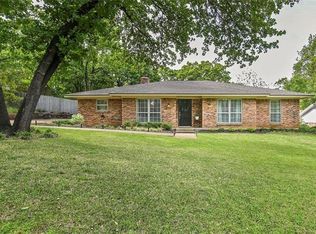 2923 Ridgewood Dr, Grapevine, TX 76051