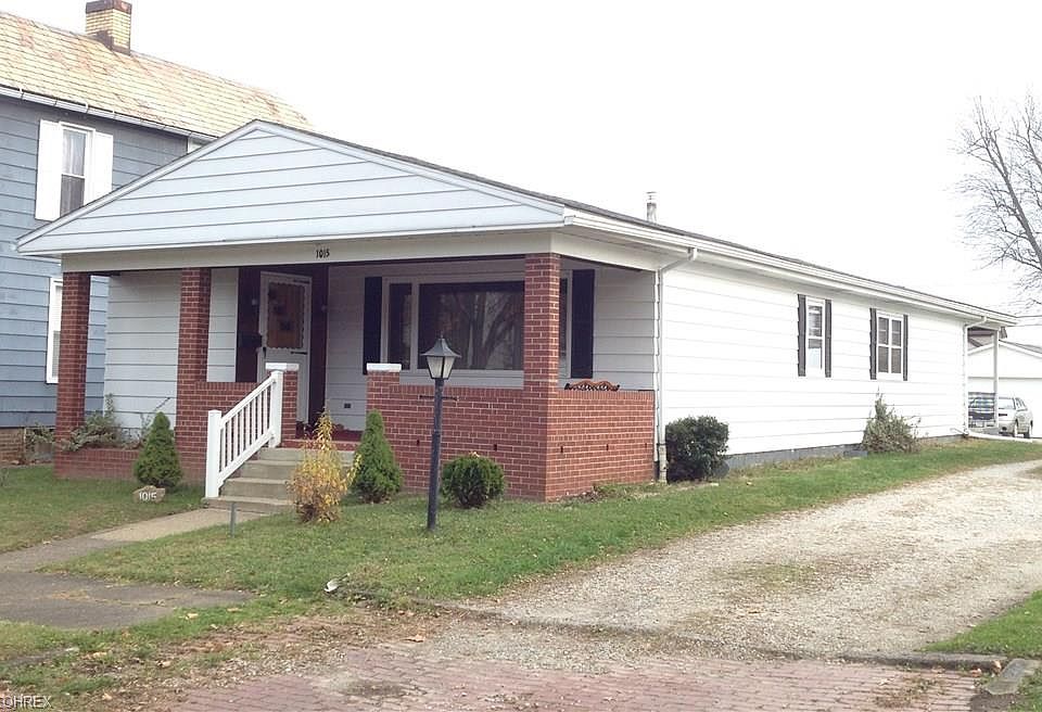1st image of 1015 Parrish St