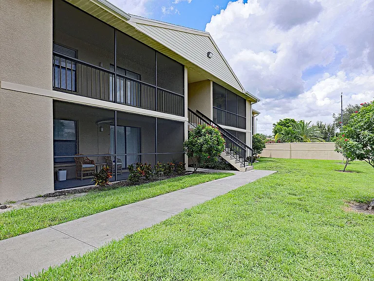 5303 Summerlin Rd #315 — Photo 1