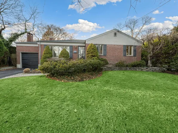 19 Clare Drive, East Northport, NY 11731