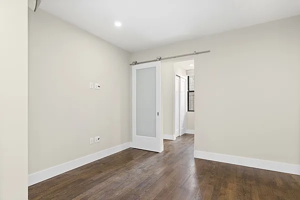 Rented by Cooper & Cooper Real Estate | media 11