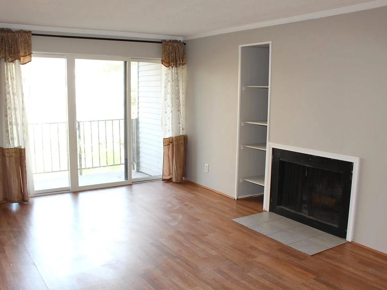 106 Duvall Lane - 202 — Photo 2