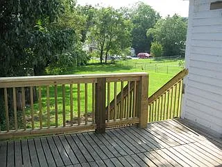 3 bed, 1.0 bath, 1077 sqft, $1,950 — Photo 2
