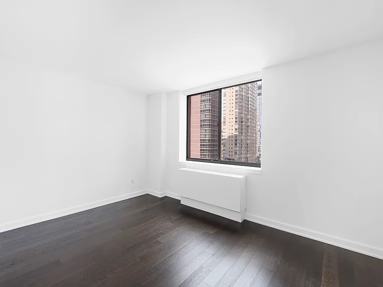 77 W 24th St #16J — Photo 7