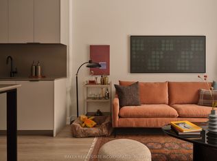 65 Trinity St #308, Toronto, ON M5A 3C4