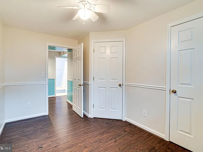 3022 Dower House Dr — Photo 42