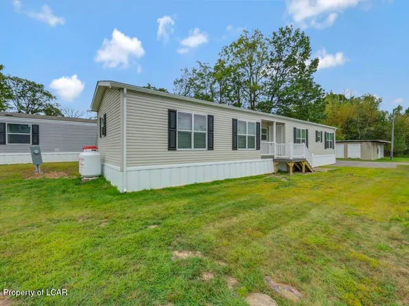 209 Tracy Ln, Drums, PA 18222