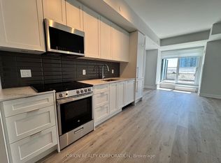 430 Square One Dr #1005, Mississauga, ON L5B 0E2