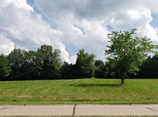 940 Cobblestone Dr, Washington, MO 63090