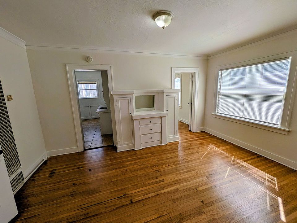 1st image of 744 Lime Ave #746