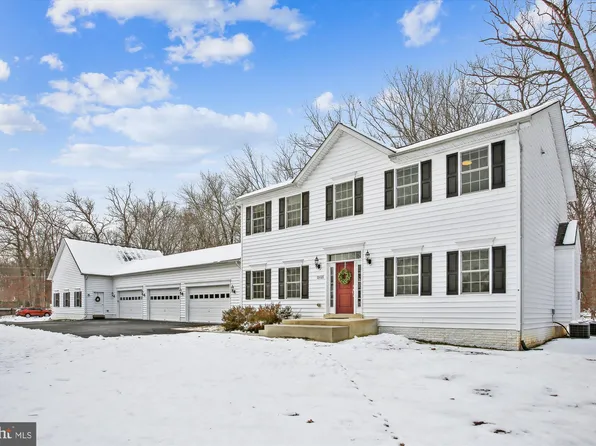 12612 Harper Dr, Fairfax, VA 22030