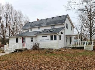 7082 S Hoosier Rd, Ashton, IL 61006