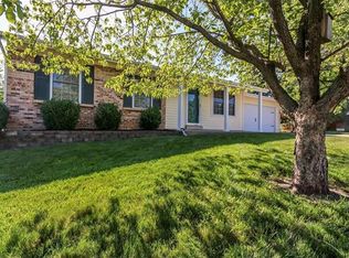1308 Cinnamon Hills Dr, Saint Charles, MO