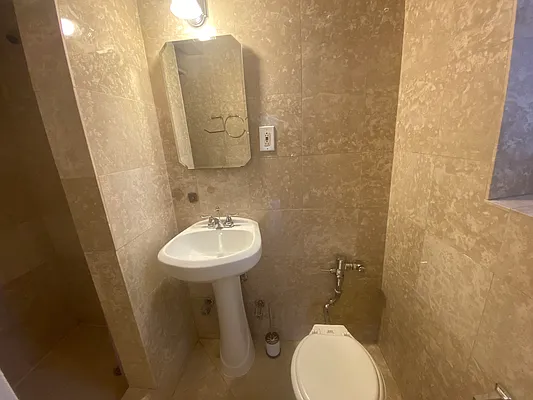 Rented by Contact Realty | media 23