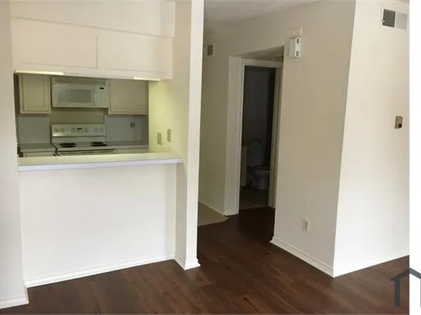 3206 S Fielder Rd, Arlington, TX