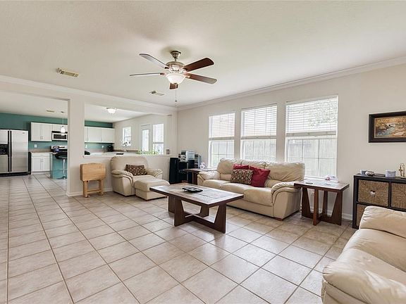 5th image of 15215 Possumwood Dr
