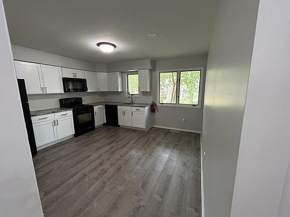 3rd image of 701 Bounty Ct #701