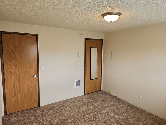 5th image of 3300 Hollywood Dr NE #3308