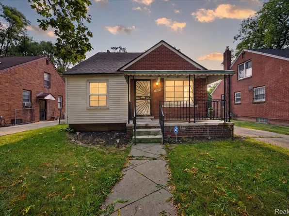 19490 Greenview Ave, Detroit, MI 48219
