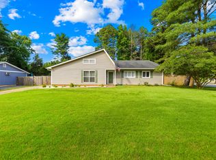 5900 Bluebonnet Rd, Charlotte, NC 28212