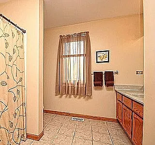 536 Mitchell Dr photo 1