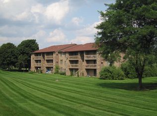 Green Hill Apartments, Farmington, MI 48335