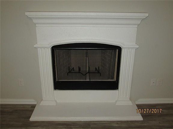 4th image of 1912 Belshire Ct