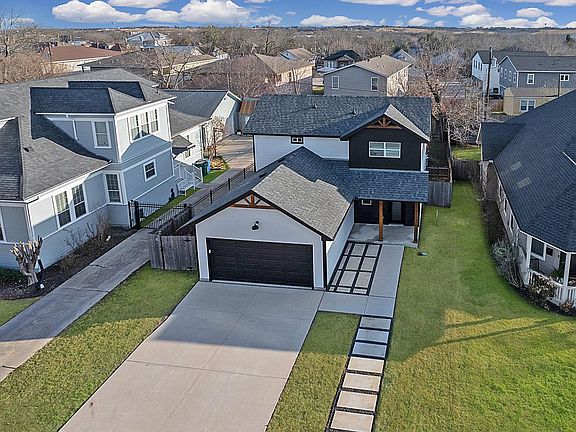 2nd image of 609A W 7th St