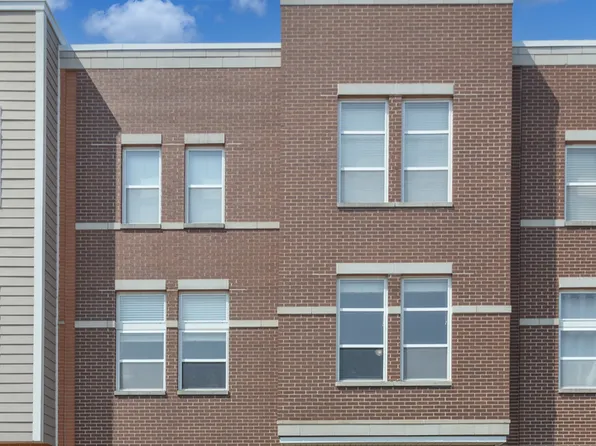 5258 W Hanson Ave, Chicago, IL 60639