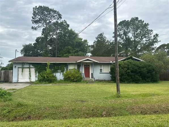 6445 Pine Cir W, Saint Augustine, FL 32095
