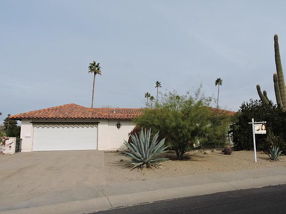 2nd image of 10346 W Cameo Dr