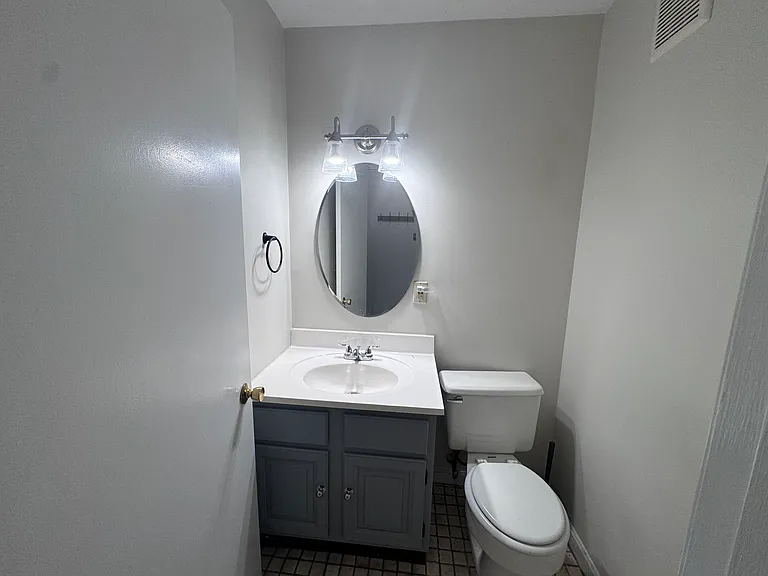 168 Pine St #5 — Photo 13