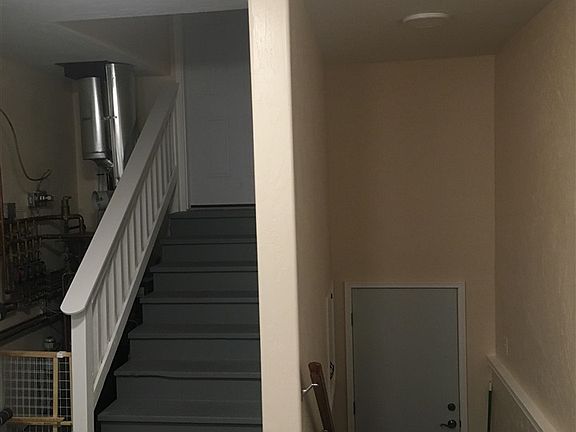 5th image of 1034 23rd Ave