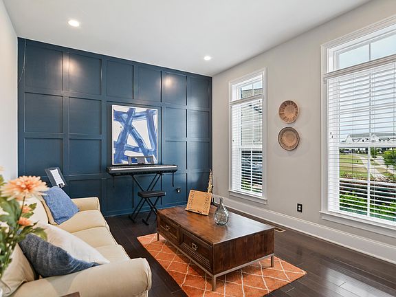 5th image of 113 Amberwing Ct