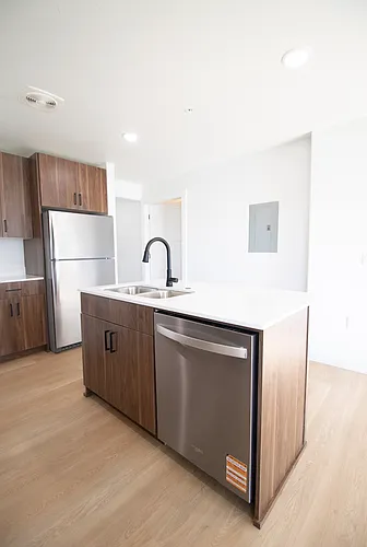 950 Valentine Ln Photo 1