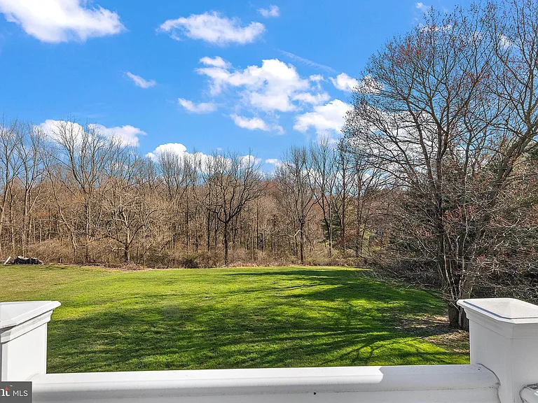 1891 Brackenville Rd — Photo 38