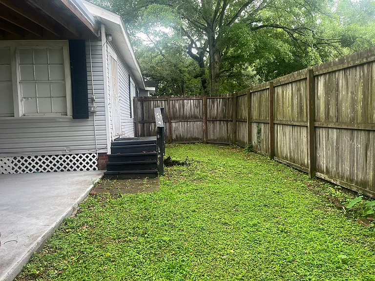 412 Pinehill Dr — Photo 14