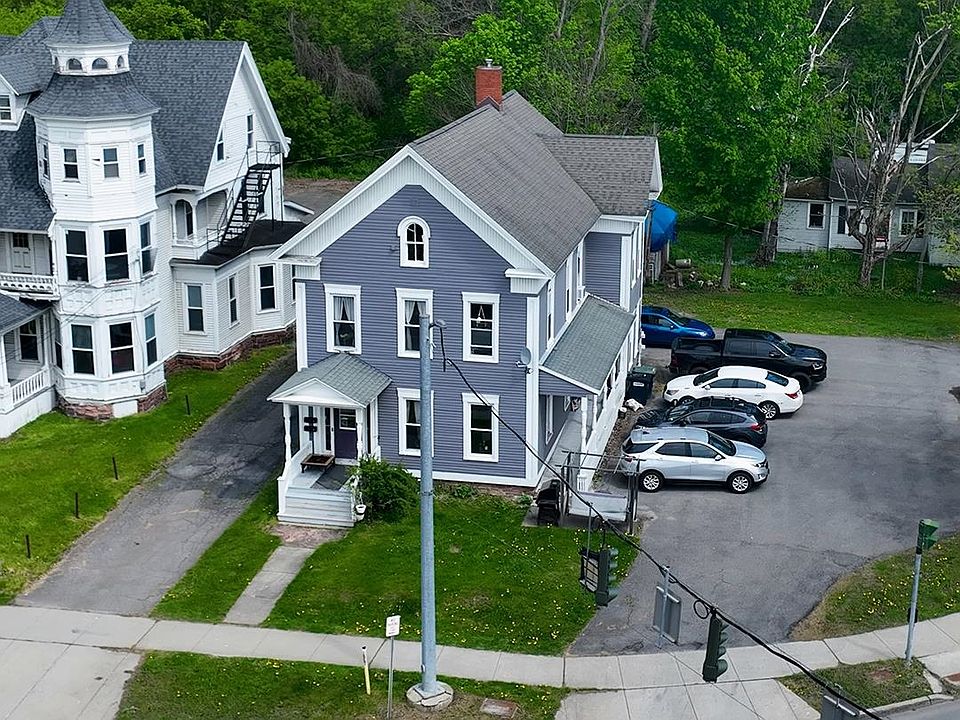 1st image of 32 Elm St