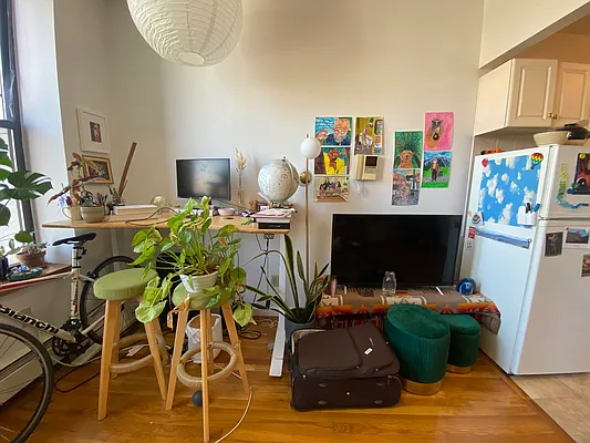 Rented by J Misrahi Realty Corp | media 2